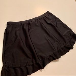 Mainstream Black Swim Skirt‎ 16